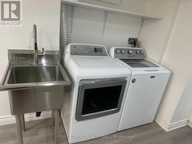 Photo - 126 Haven Hill Square