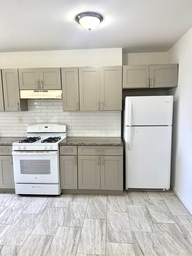 Photo - 289 Bergen Ave Unit 3