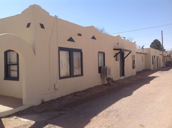 Photo - 216 S Avenue I Unit 2