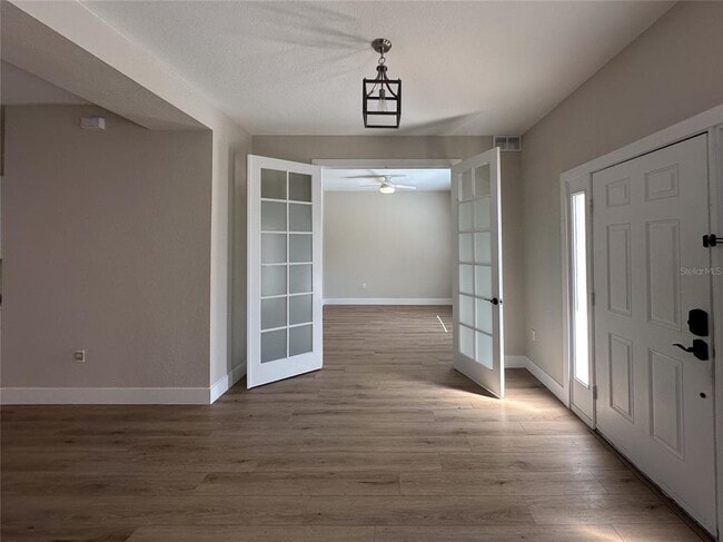 Photo - 4730 Londel Ave