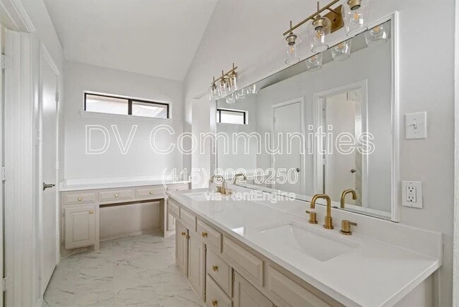 Photo - 1614 N Valley Pkwy