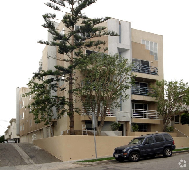 Building Photo - Stoner Nine by WIseman