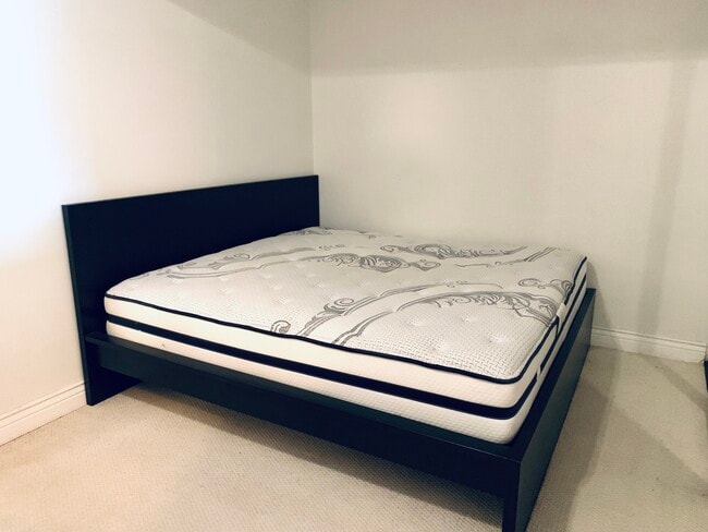 Photo - 1177 California St Unit a