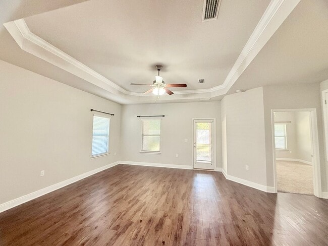 Photo - Gorgeous 3-Bedroom Home - Hawk’s Landing