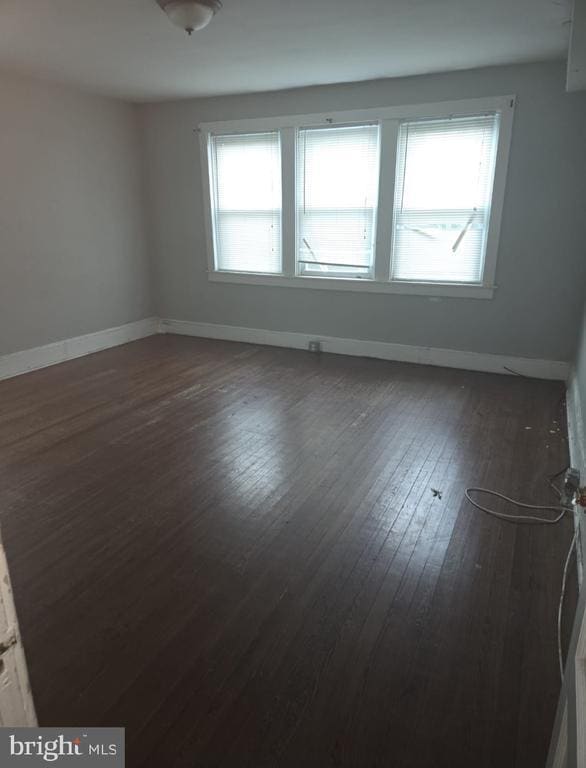 Photo - 728 W Maple Ave