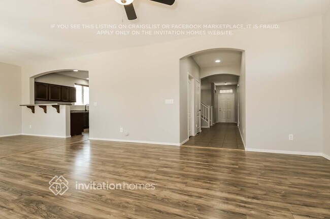 Photo - 17601 W Lilac St