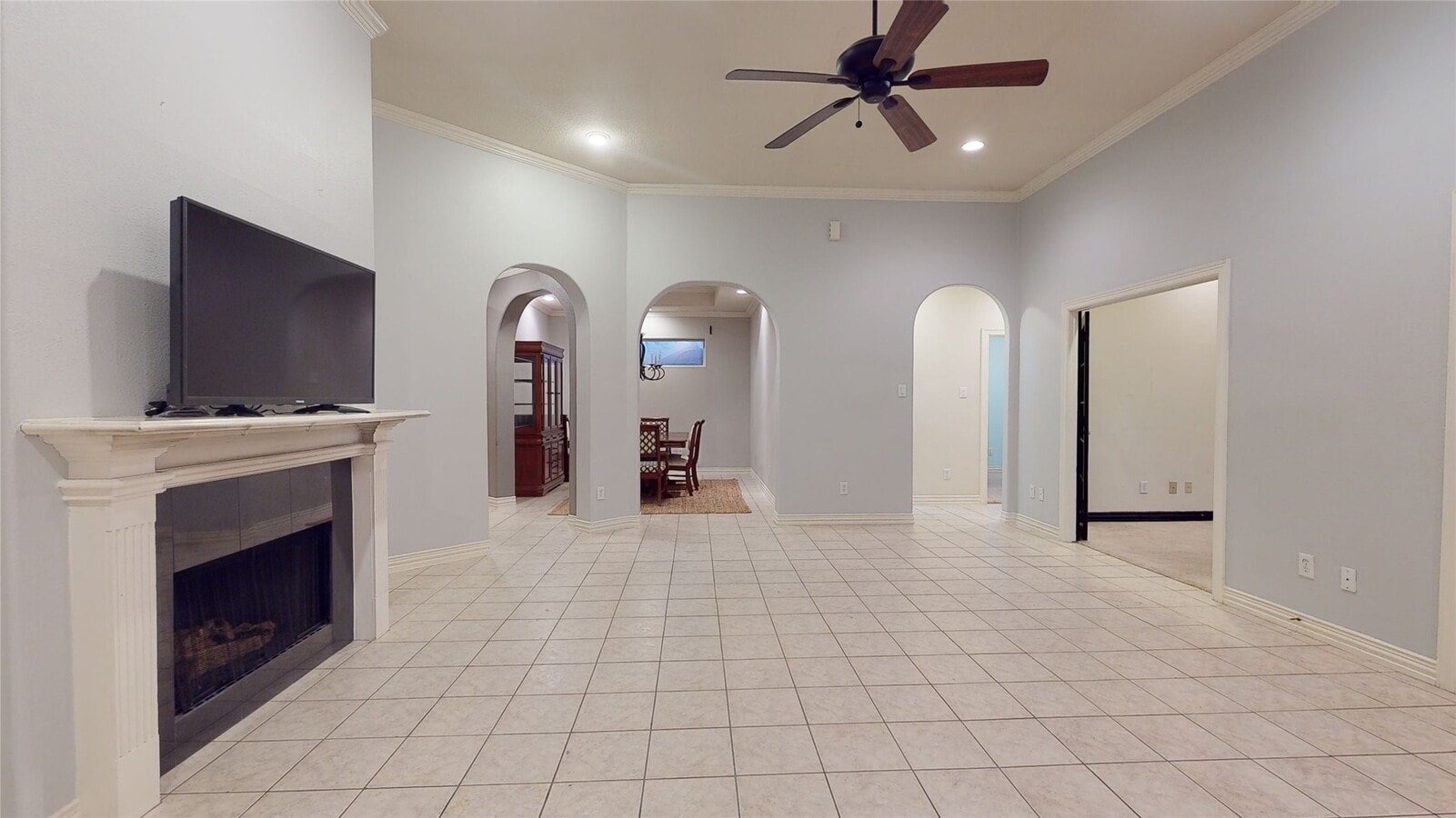 Photo - 5909 Sawyer Dr