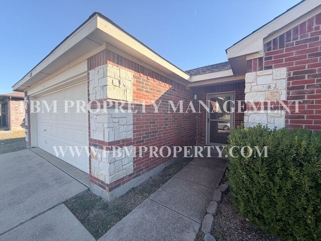 Photo - 125 Logan Ln