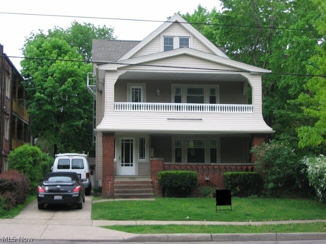Building Photo - 2720 Mayfield Rd Unit 3