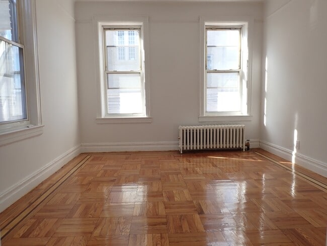 Photo - 663 E 94th St Unit 3