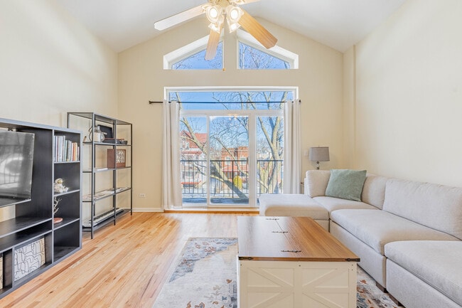 Photo - 5933 W Huron St