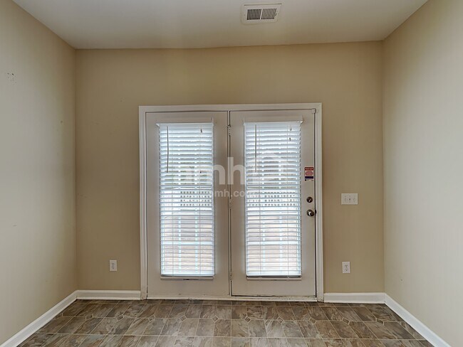 Photo - 8411 Laurel Run Dr