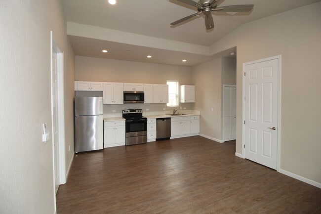 Photo - 2365 N Arthur Ave