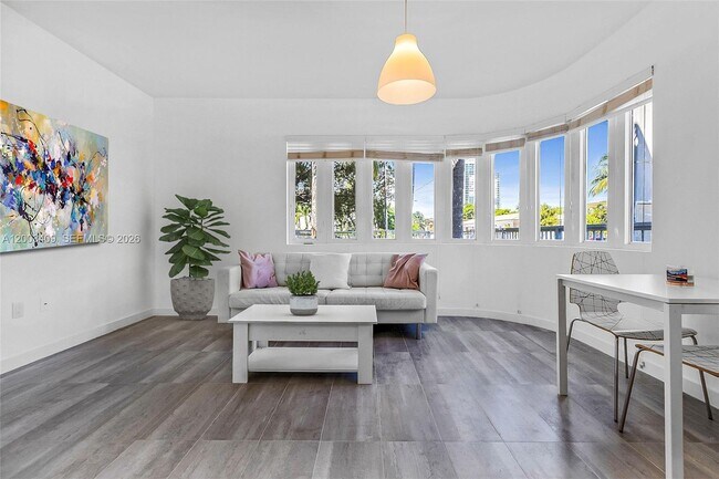 Photo - 557 Michigan Ave Unit 212