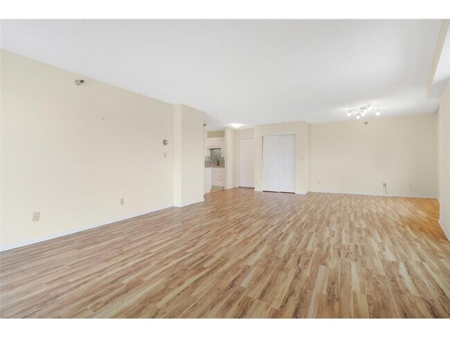 Photo - 66 9th St E Unit 1315