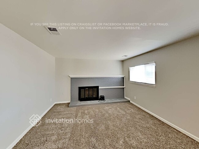 Photo - 16533 E Wyoming Dr