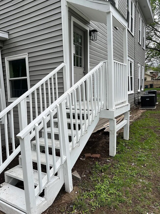 Photo - 926 N 14th St