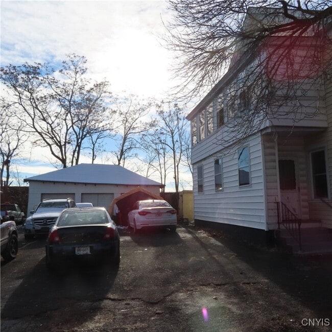 Photo - 540 Teall Ave