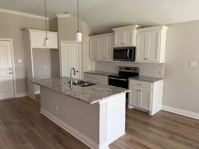 Photo - 802 Ransom Wy