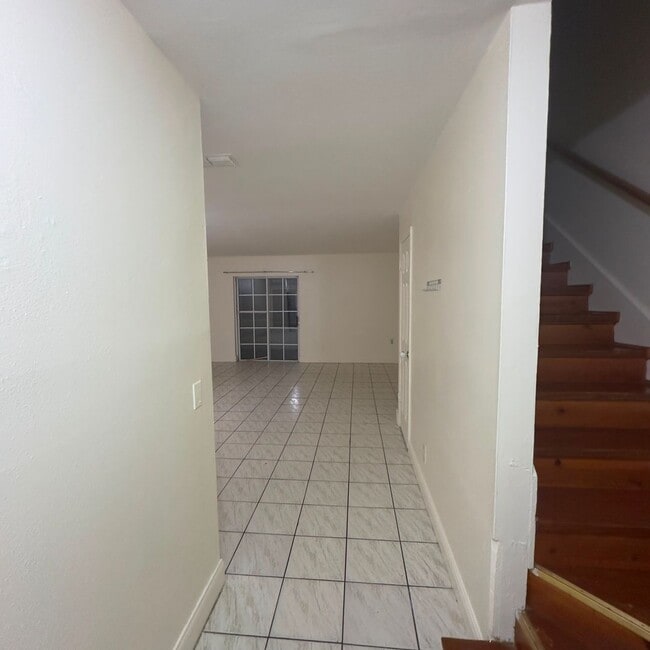 2454 Rio Pinar Lakes Blvd