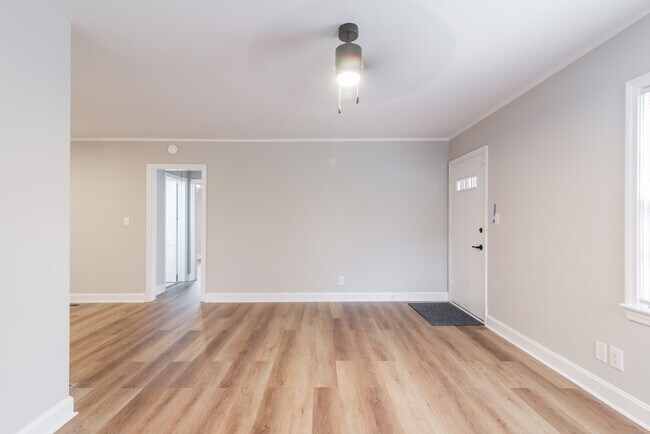 Photo - 3037 Marlowe Ave