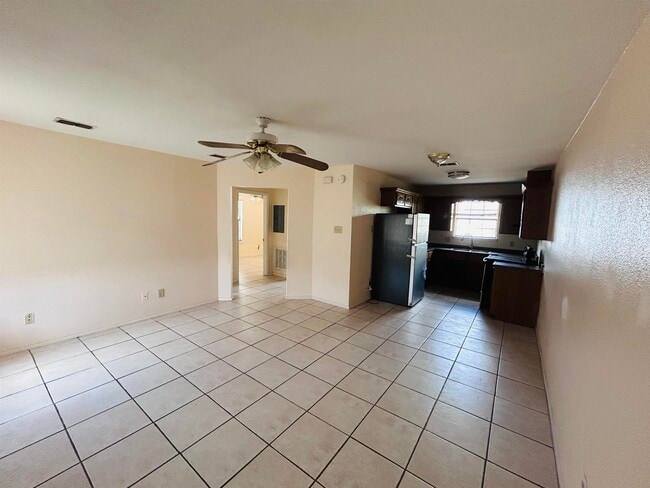 Photo - 3101 Barrios St Unit 3
