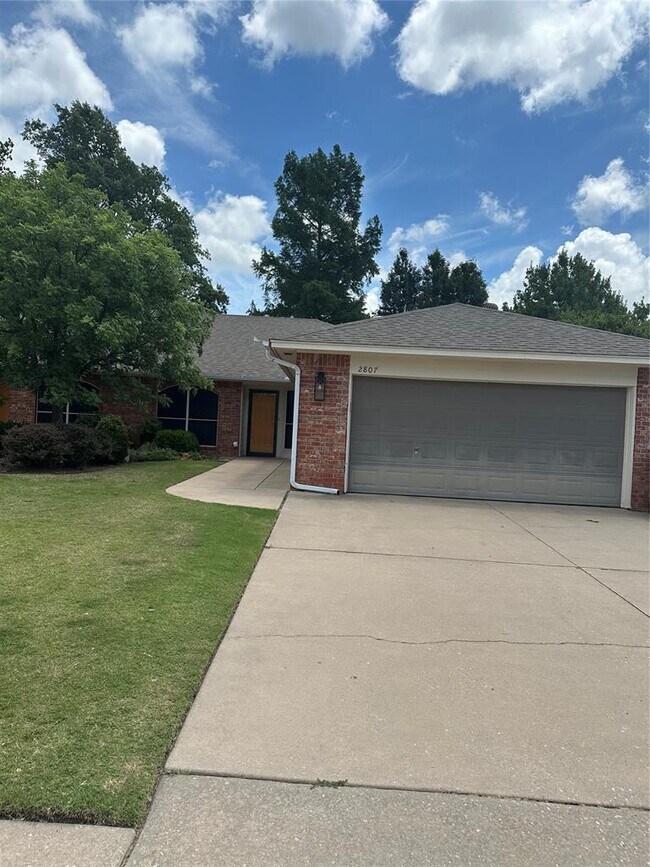 Photo - 2807 Belknap Ave
