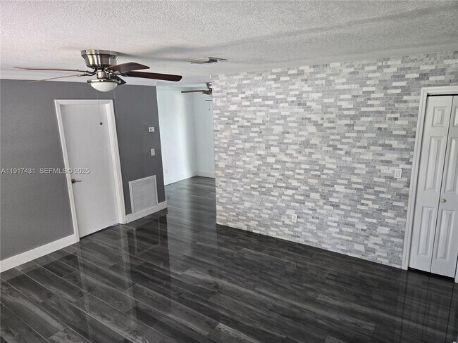 Photo - 2190 NE 1st Ln