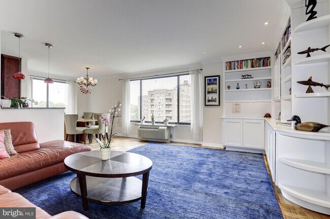 Photo - 2501 Calvert St NW Unit 701