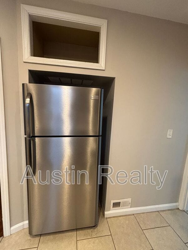 Photo - 7766 Gissler Ave Unidad Apt 1F