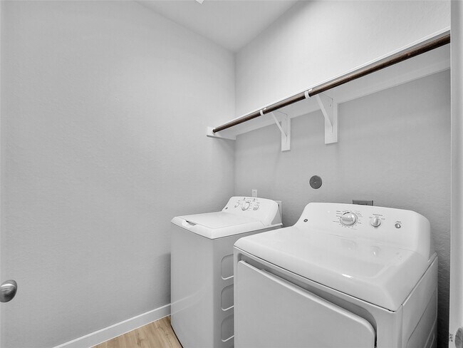 Photo - 21928 Juniper Crossing Dr