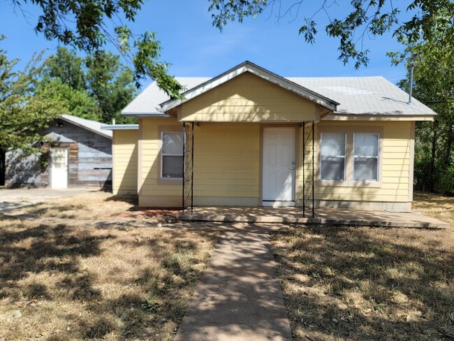 Building Photo - 2409 Avenue B Rental