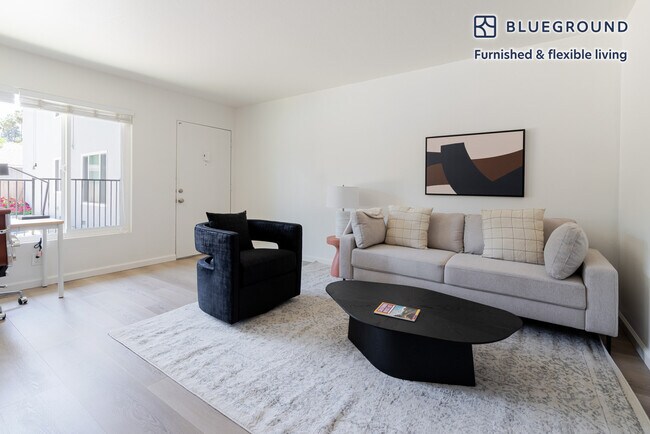 Building Photo - 245 Bush St Rental