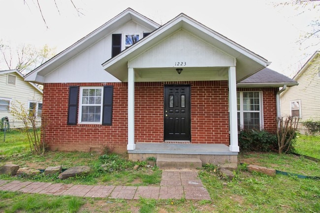 Building Photo - 1223 N 37th St