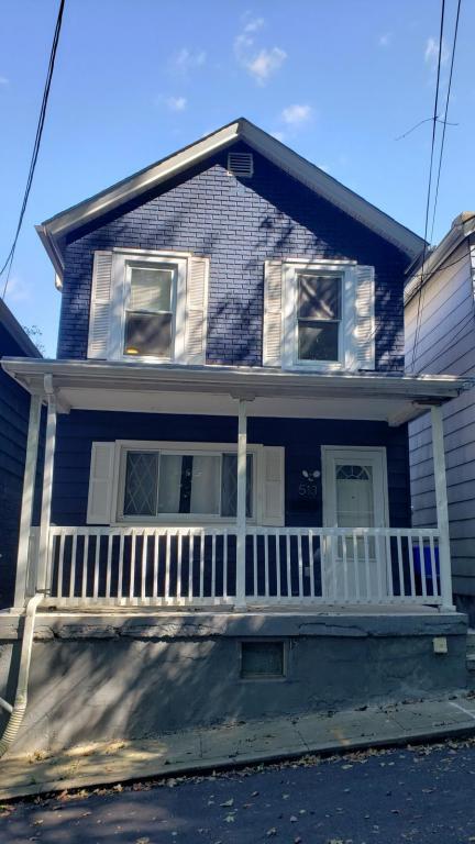 Building Photo - 513 56th St