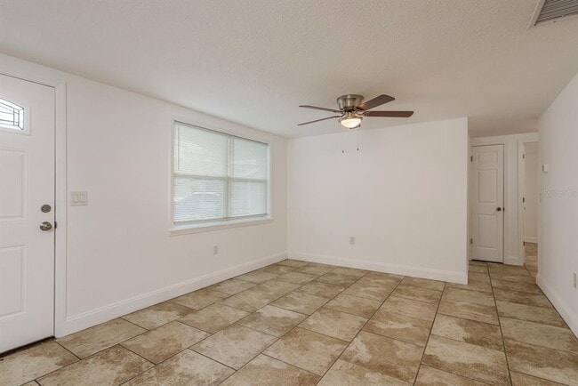 Photo - 4233 Belle Isle Ct