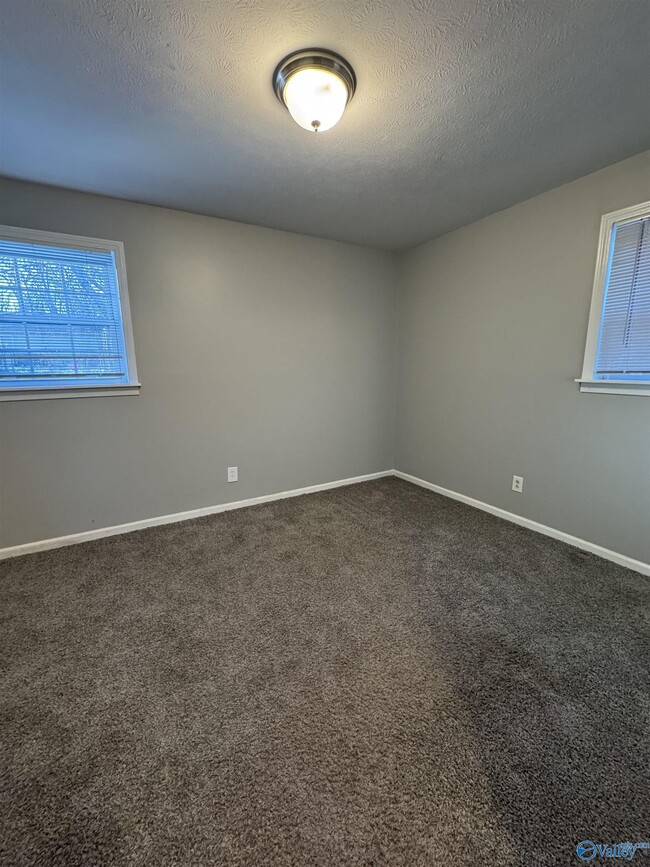 Photo - 3409 Rosedale Dr NW House