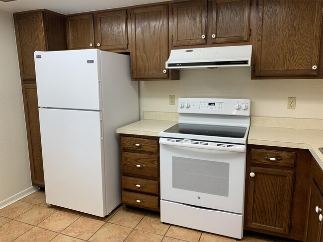 Photo - 7360 Ulmerton Rd