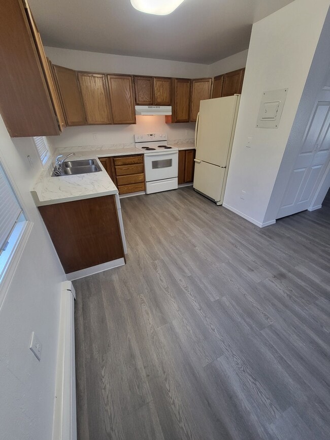 Photo - 4744 Glasgow Dr Unit 1