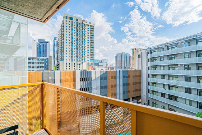 Building Photo - 333 E Roosevelt St Unit ID1263051P Rental