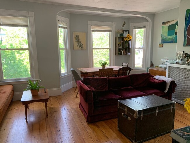 Photo - 75 Roberts St Unidad #2