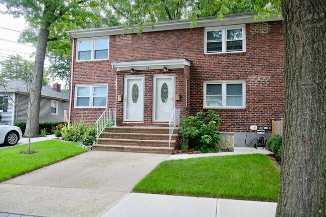 Building Photo - 161 Byrne Ave Unit 2 Rental