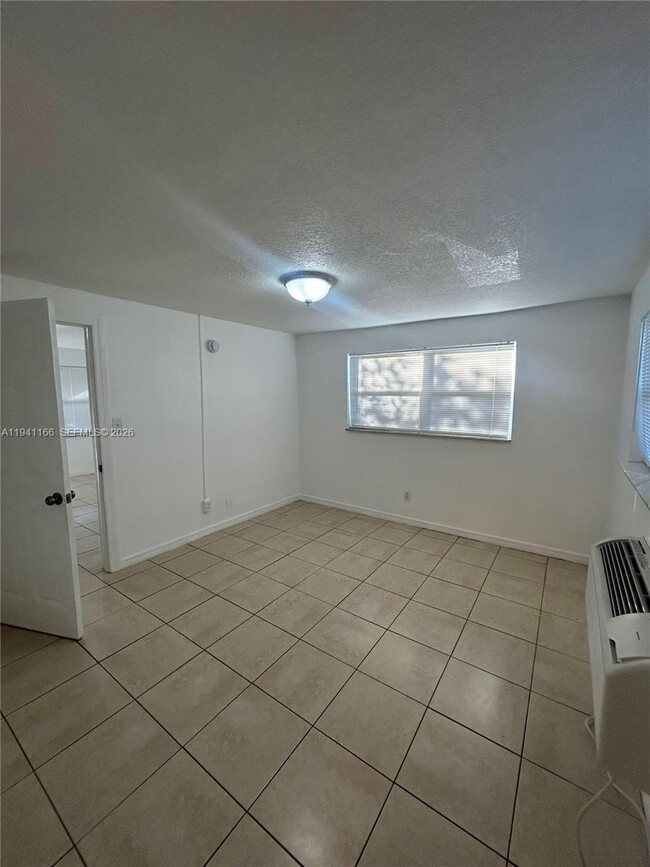 Photo - 1126 SW 15th Terrace Unit 1