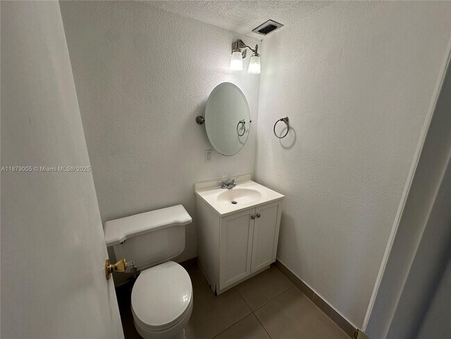 Photo - 7118 Bonita Dr Unit 305