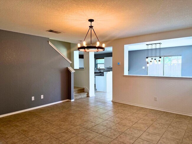 Photo - 5127 Mustang Cove