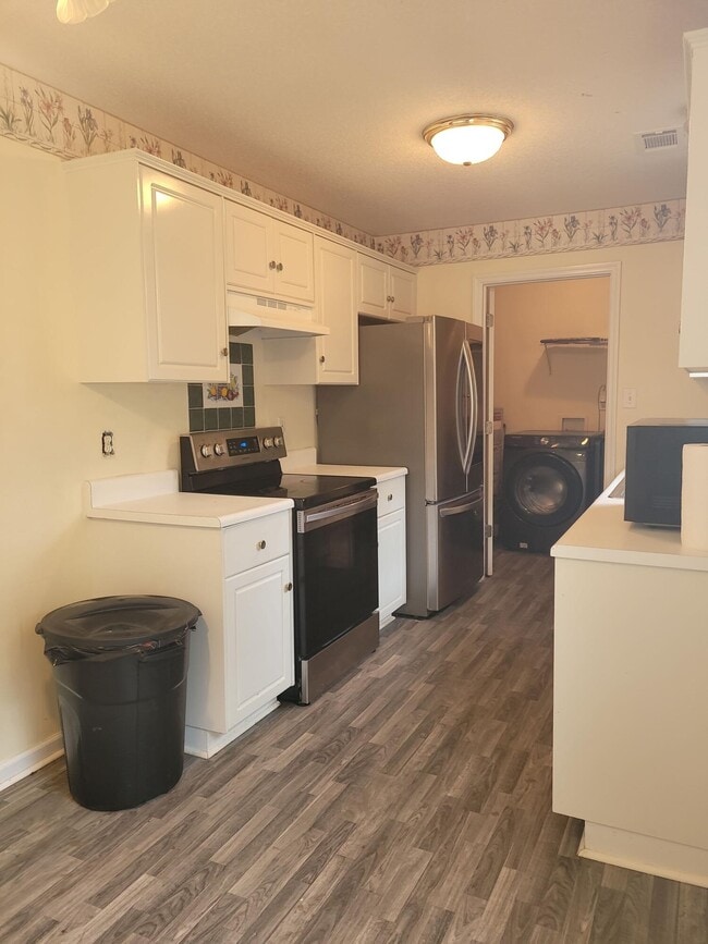 Photo - 1012 Cedarview Cir