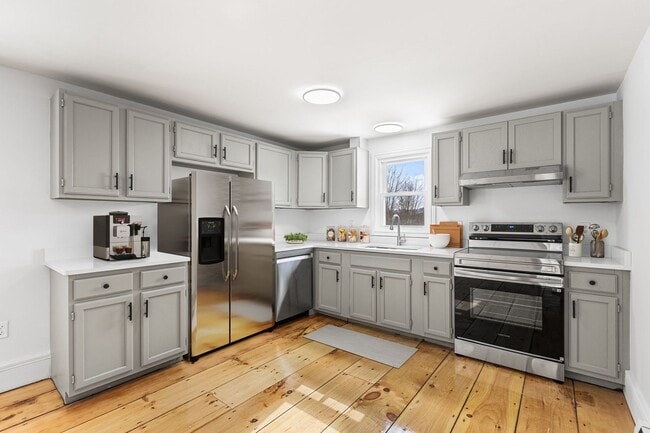 Photo - 17 N Maple St