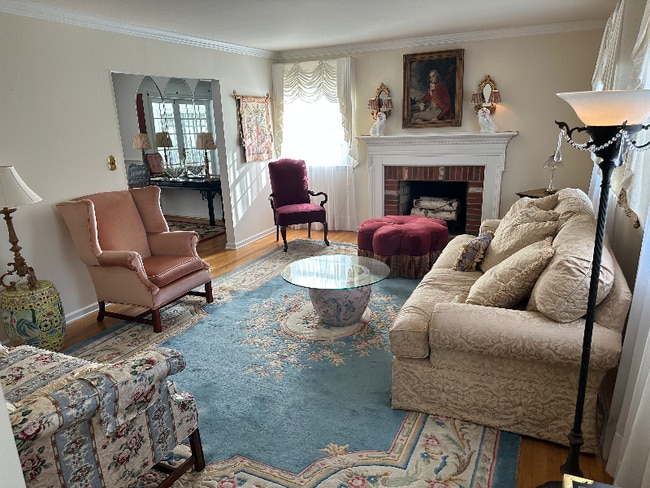 13 Aronimink Dr