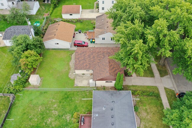 Photo - 1857 17th St NW