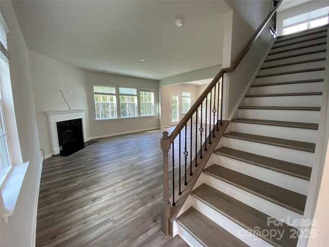 Photo - 18219 Stark Wy